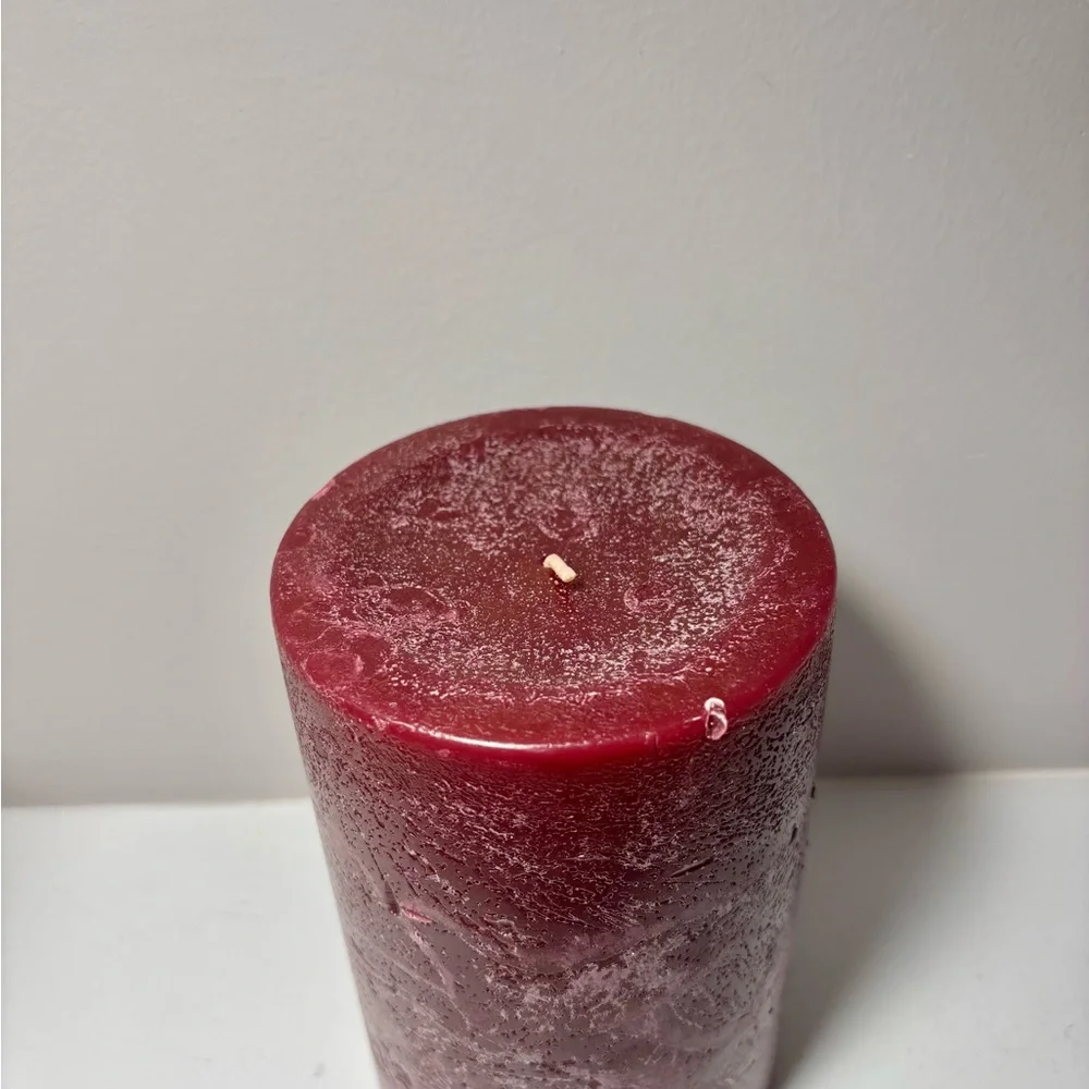 Pier 1 Cranberry Balsam Candle 4x6 Large Size